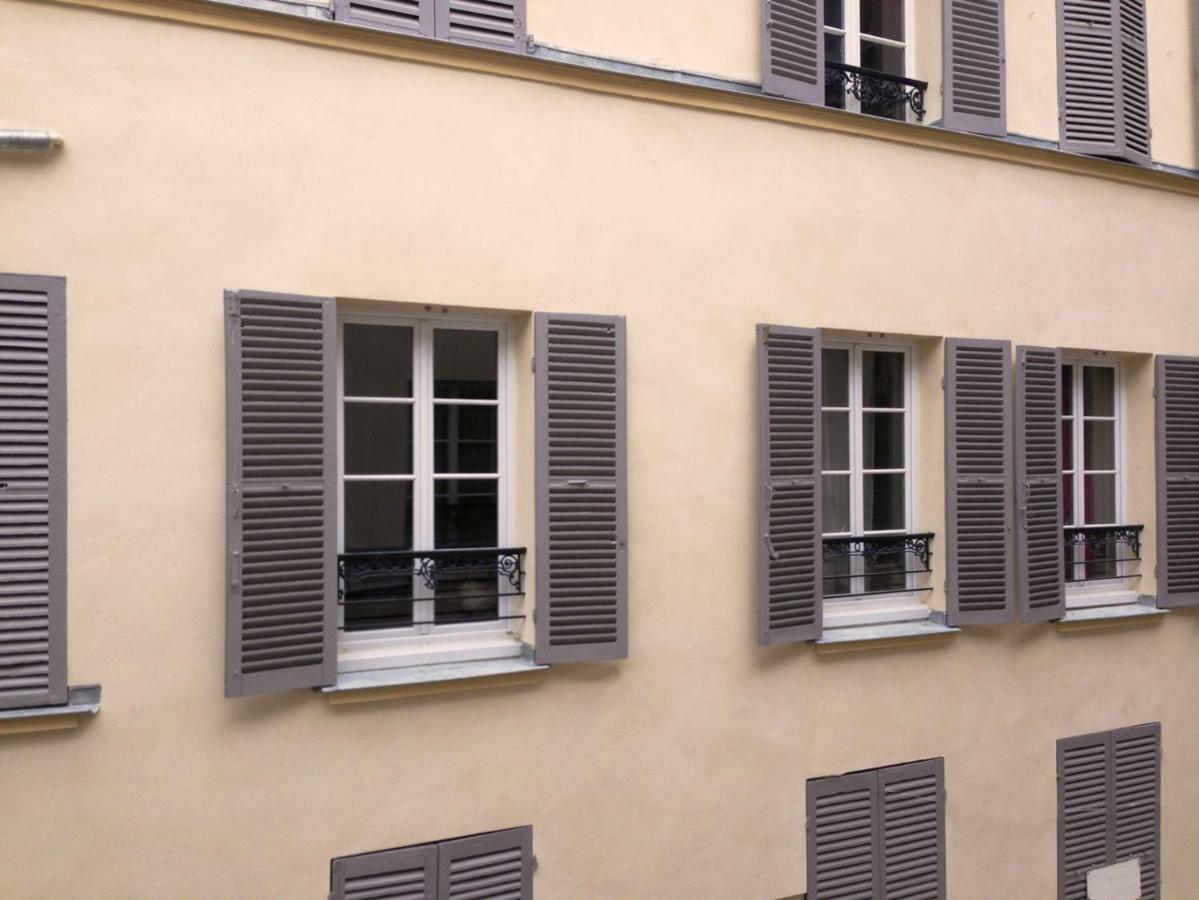 Les Petits Apparts Versailles Esterno foto