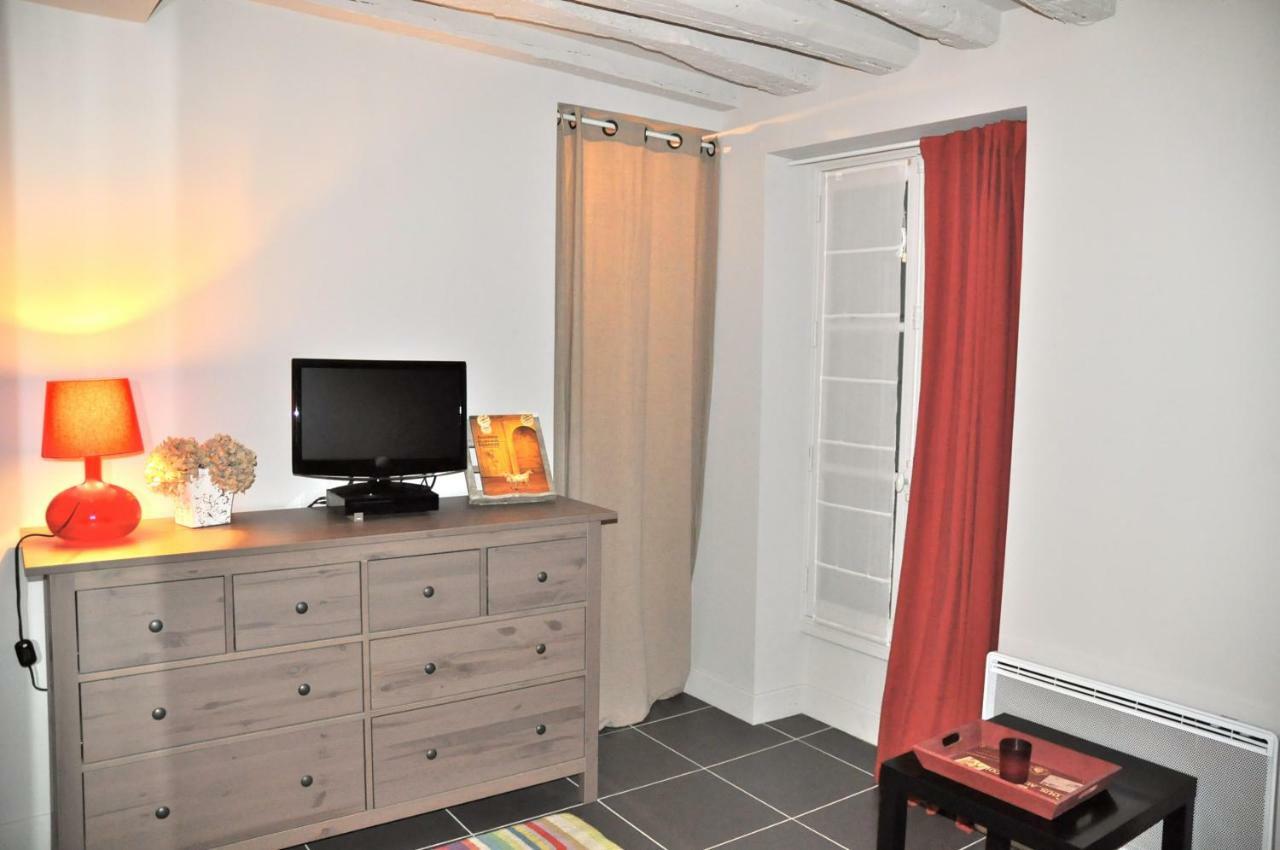 Les Petits Apparts Versailles Esterno foto